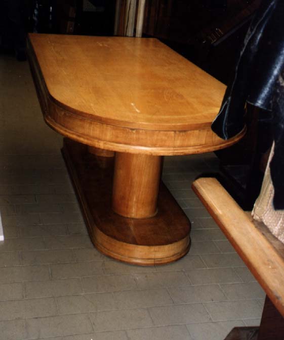 Tavolo Vintage Ovale rettangolare del XX Secolo , Opera originale e disponibile - Robertaebasta® Art Gallery opere d’arte esclusive.